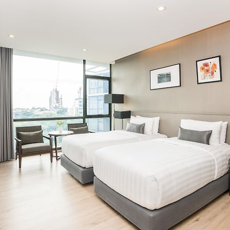 Altera Hotel And Residence By At Mind Pattaya Exterior photo