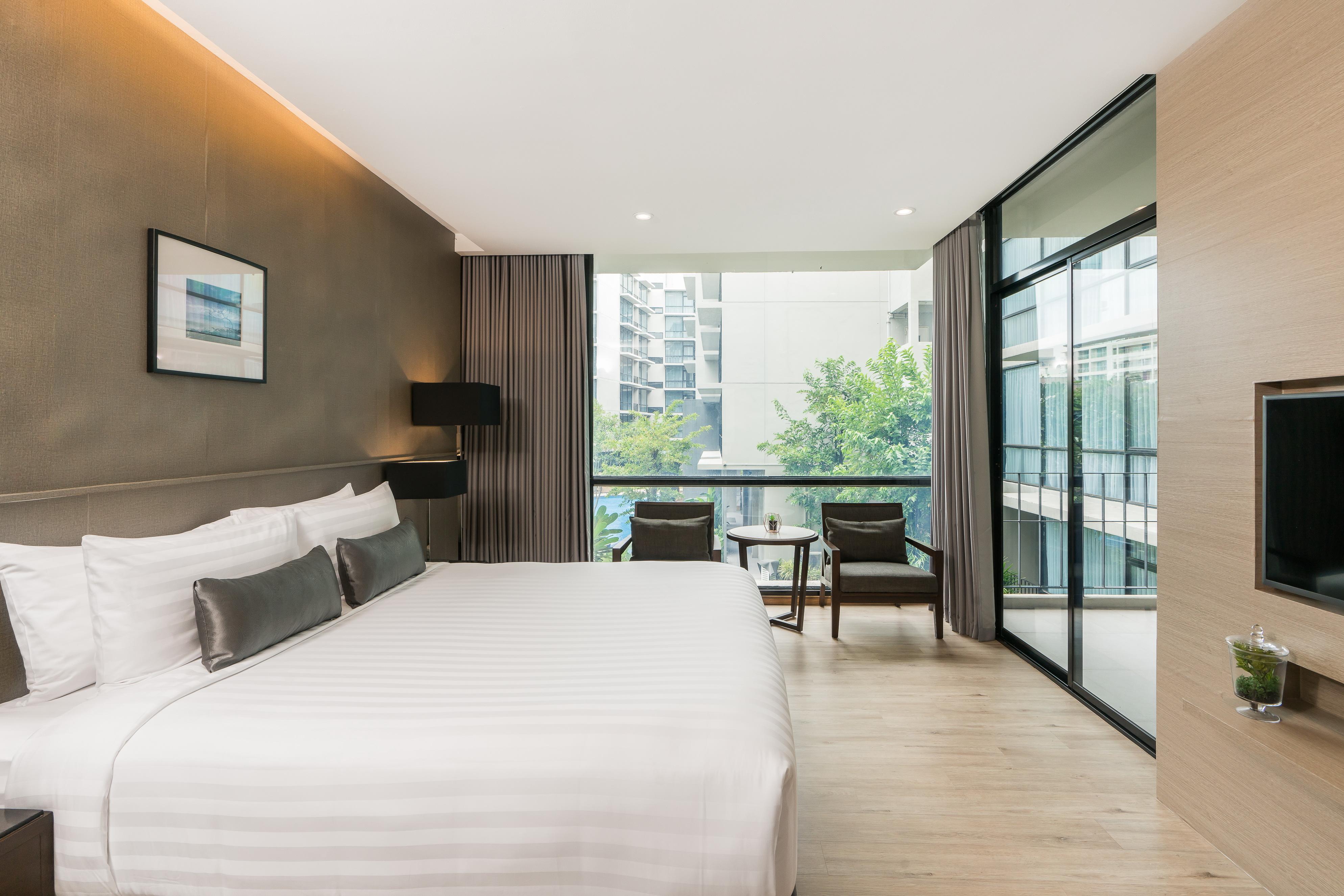 Altera Hotel And Residence By At Mind Pattaya Exterior photo
