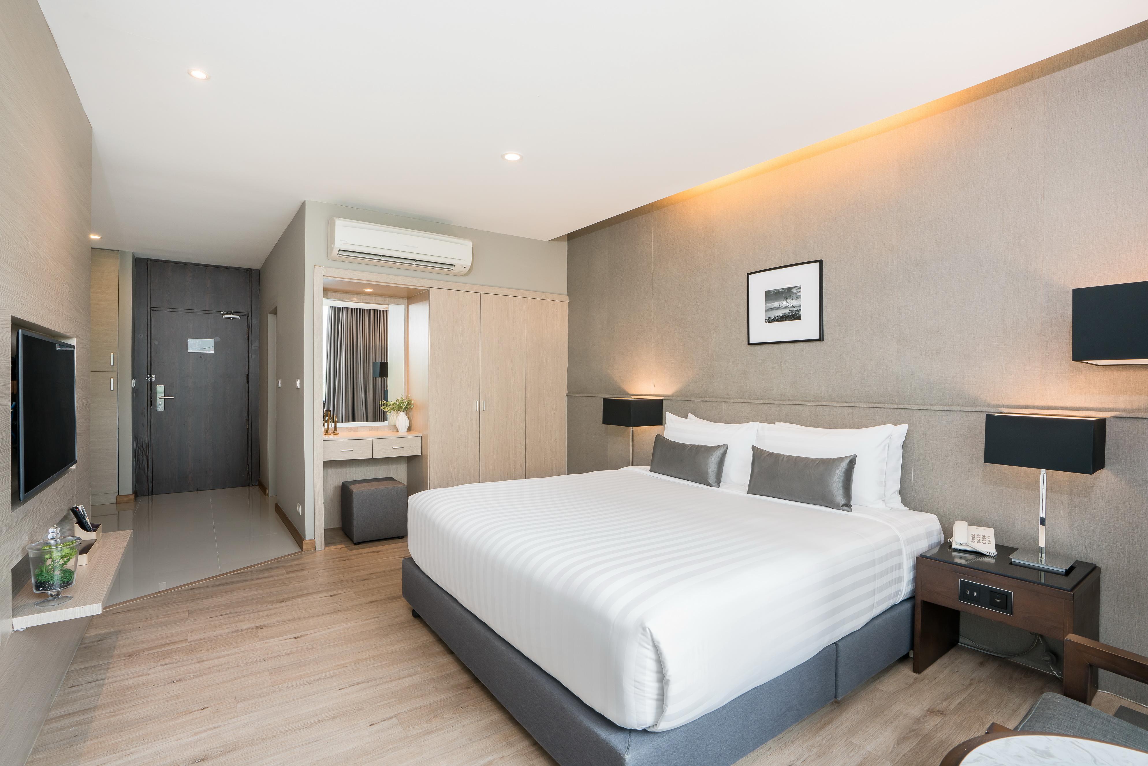 Altera Hotel And Residence By At Mind Pattaya Exterior photo