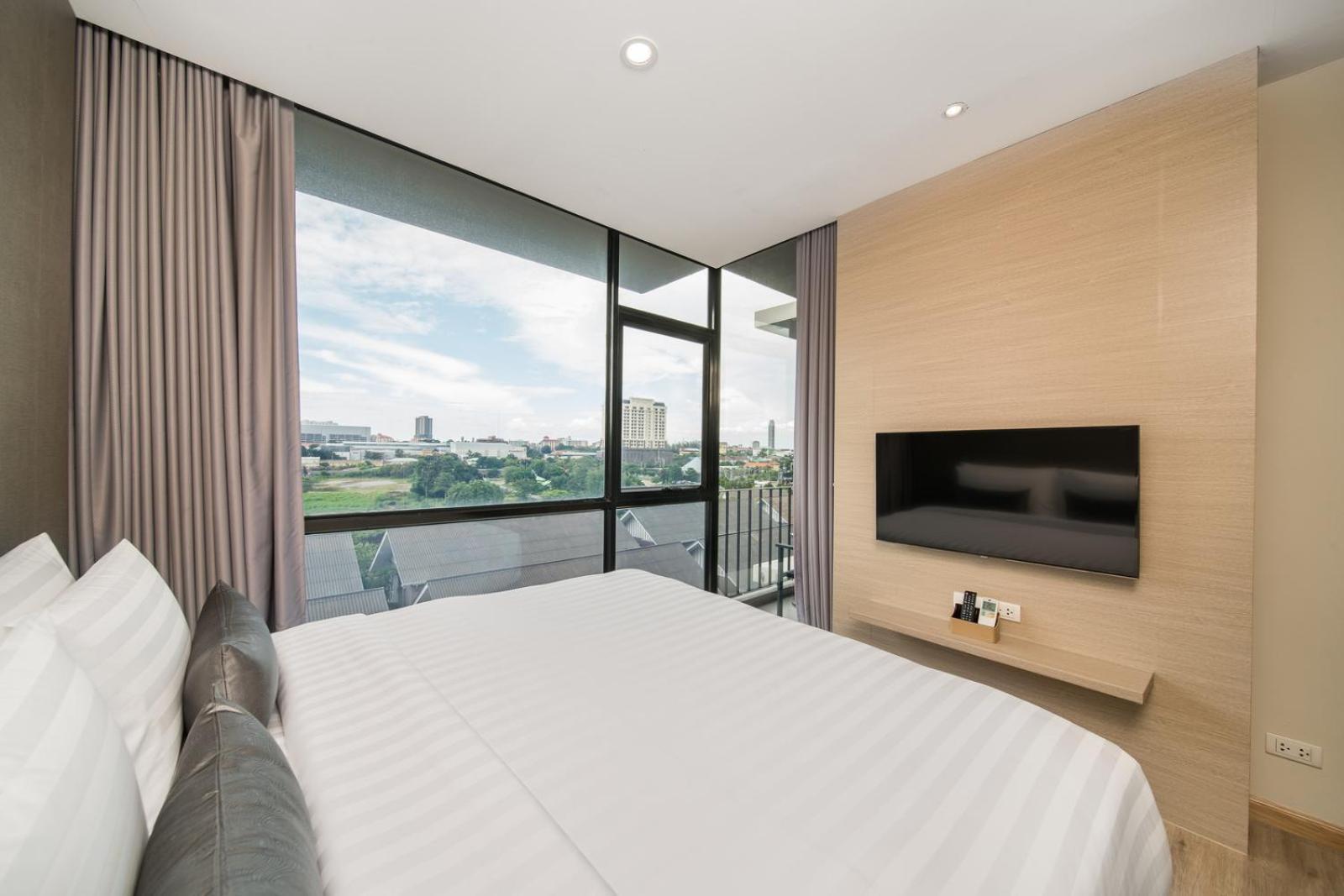 Altera Hotel And Residence By At Mind Pattaya Exterior photo